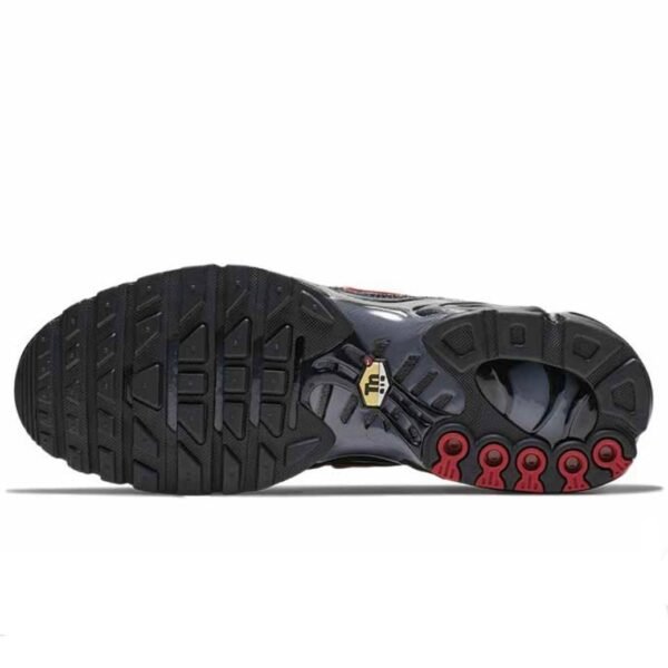 Nike Air Max Plus ‘’ Black Gradient Red Hombre ‘’ - Image 5